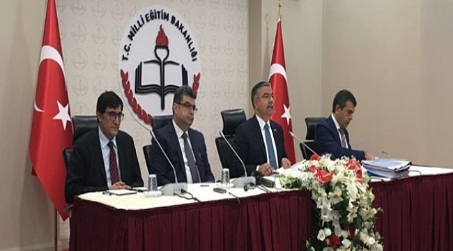 Bakan Yılmaz: 176 müfredat yenilendi