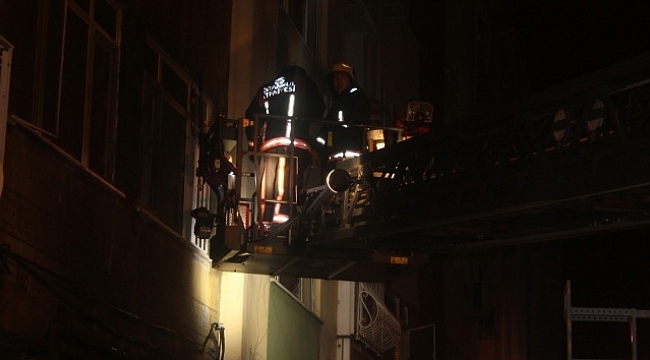 Bakırköy’de korkutan yangın