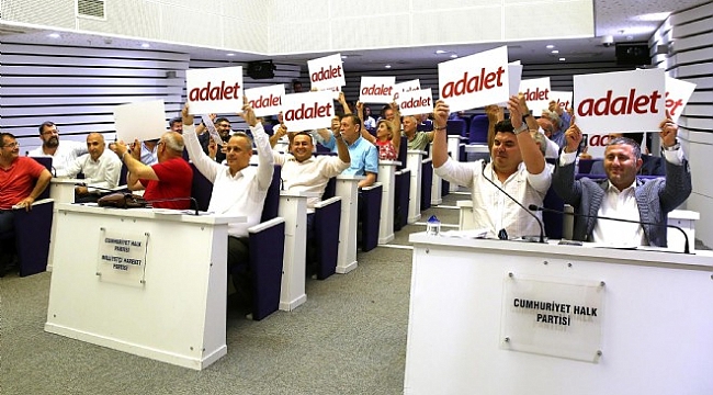 Buca Belediye Meclisi'nde gündem 'Adalet Yürüyüşü'