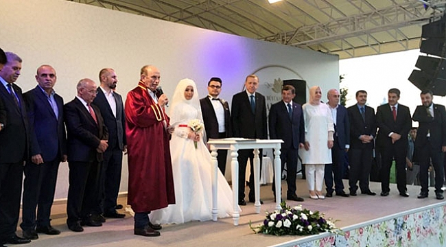 Cumhurbaşkanı 15 Temmuz kahramanı ailenin mutlu gününe ortak oldu