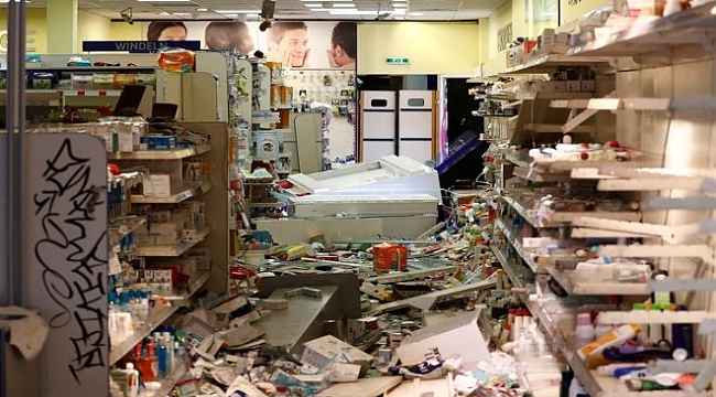 Hamburg'da olaylar bitmiyor: Yağma başladı!