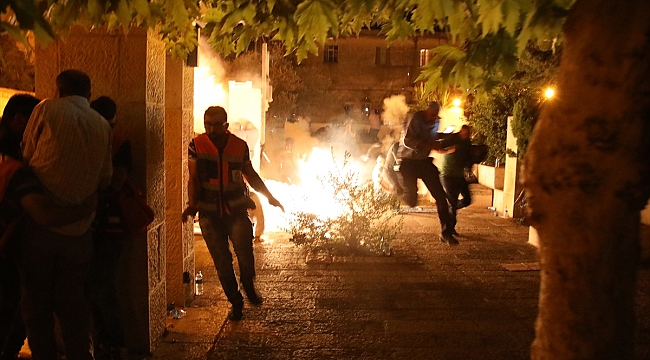 Mescid-i Aksa'da namaz sonrası müdahale: 13 yaralı