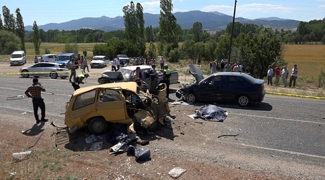 Muğla'da zincirleme kaza: 3 ölü, 4 yaralı