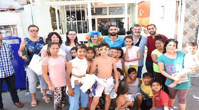 Tenekeli'de çocukların yüzü güldü