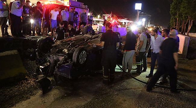 Tramvay yoluna araç düştü: 2 ölü, 2 yaralı