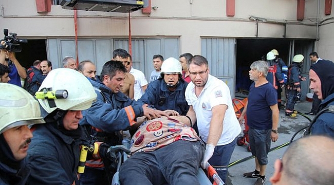 Bayrampaşa'da yangın: 1 ölü, 10 yaralı