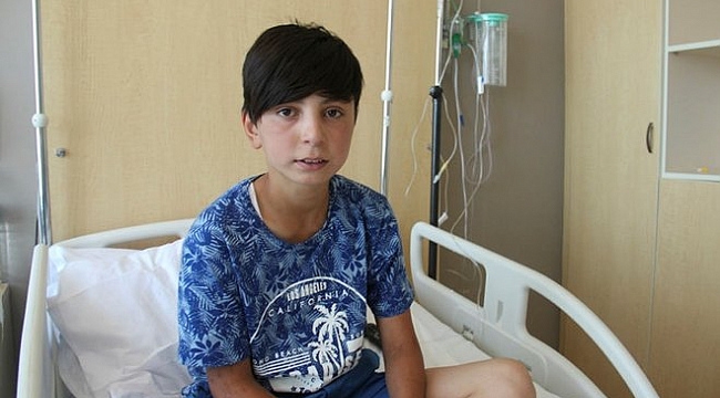 Öldü diye üzerini bile örttüler..