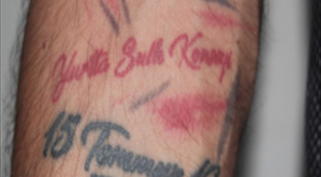 Yurtta Sulh Konseyi dövmesi yaptıran şüpheli tutuklandı