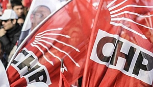 CHP İzmir'de Delege Yarışı: "Eski Başkanla Meclis Üyesi Delege Çıkamadı"