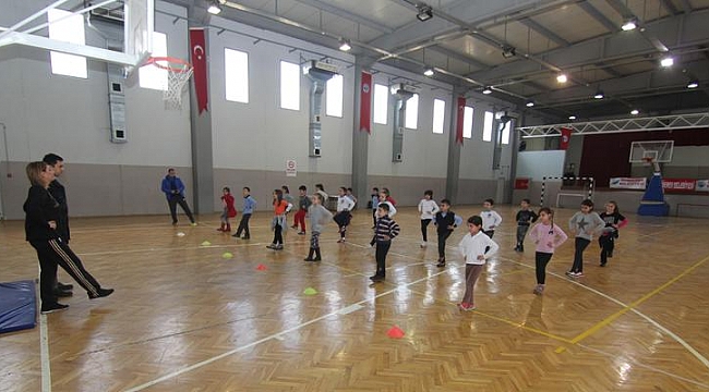 Halk Dansları İçin Kayıt Zamanı