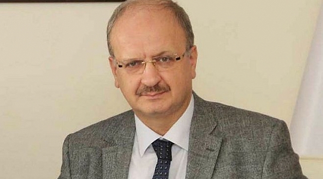 İKÇÜ Rektörü Akhan istifa etti