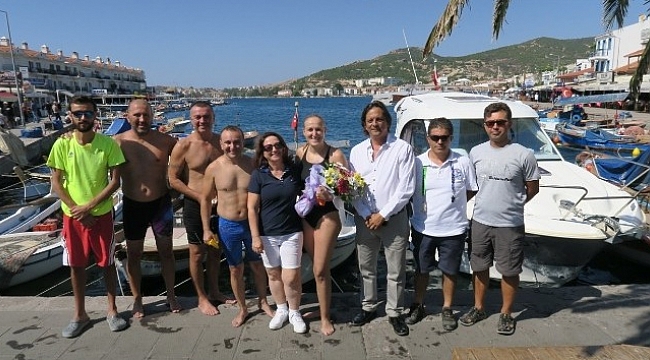 Karaburun’dan Foça’ya yüzdüler