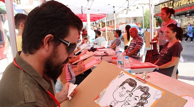 Karikatüristler Bayraklı'da buluştu