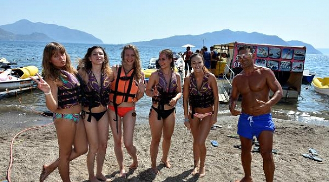 Sahil Kenarları Turistlere Kaldı