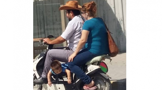 Trafikte pes dedirten görüntü