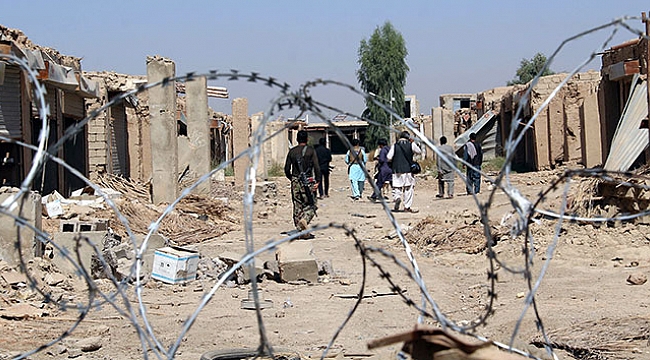 Afganistan’da askeri üsse saldırı: 41 ölü