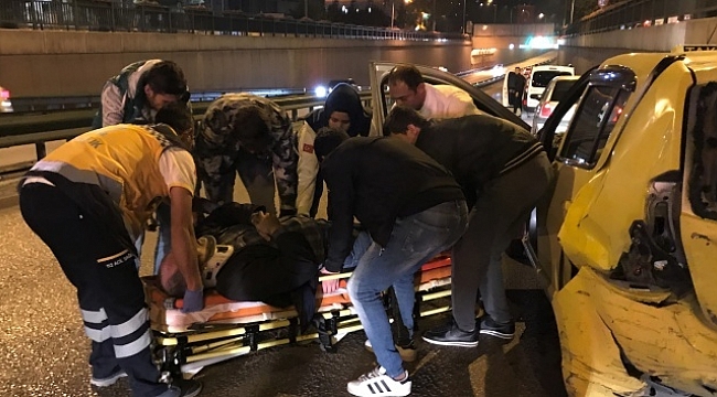 Arkadan gelen kamyonet çarptı: 2 yaralı