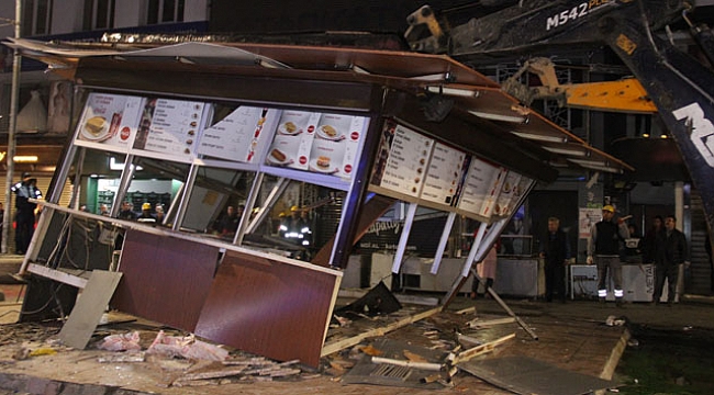 Bakırköy’de büfe yıkımı sırasında gerginlik