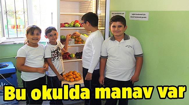 Bu okulda manav var