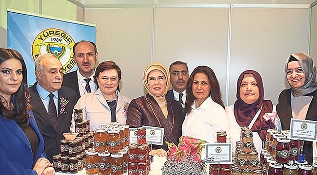 Girişimci kadın çiftçilere ödül