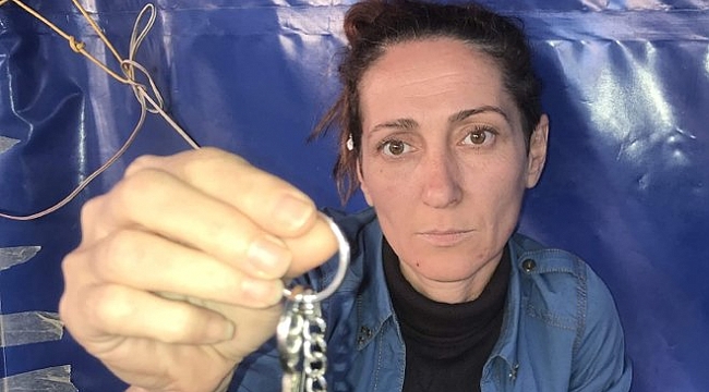 Hakim anahtarı silah saydı