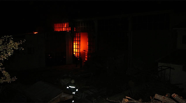 Mobilya fabrikasında yangın