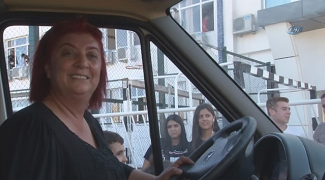 Unuttuğu çantayı getirmeyen şoföre kızıp servis şoförü oldu