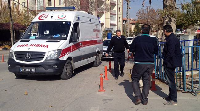 Polis merkezi bahçesindeki tartışma kanlı bitti: 2 yaralı