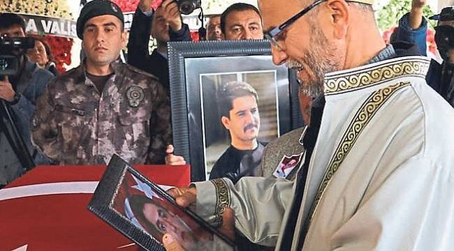 Şehit babasına görülmemiş hakaret