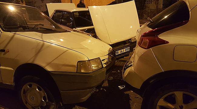 Aracıyla park halindeki 8 araca çarpıp kaçtı