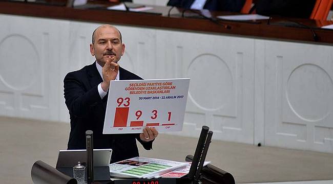 Kutlamak için sıraya girdiler!