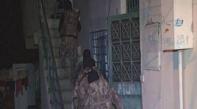 Şafak vakti birçok adrese eşzamanlı operasyon