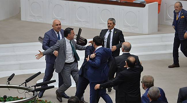 TBMM Genel Kurulu&#039;nda hakaret tartışması