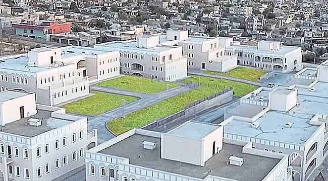 Terör mağduru aileler yeni evlerine kavuştu