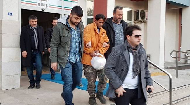 24 yıl sonra suçlarını itiraf eden baba oğul tutuklandı