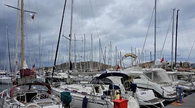 790 teknenin 609'u artık Türk bayraklı