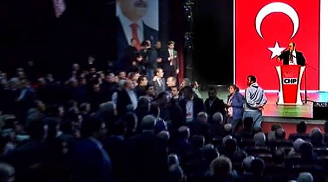 CHP'de yine olaylı kongre