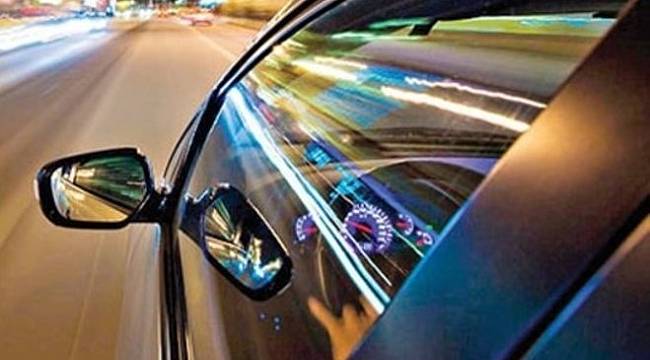 Hız Limitini Aşan Sürücü Yandı