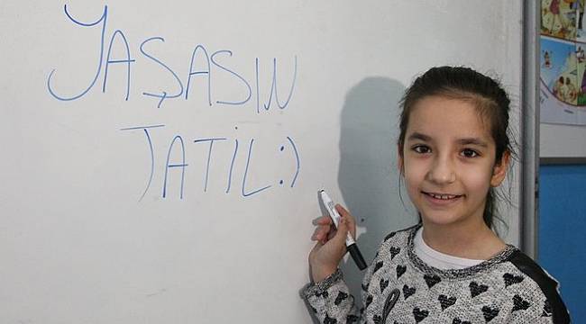 Yarıyıl tatili başladı, 18 milyon öğrenci karnelerini aldı