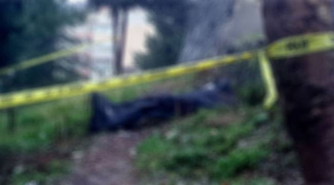 Eski okul bahçesinde ceset bulundu