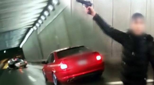 Etrafa rastgele ateş açıp terör estirdiler...