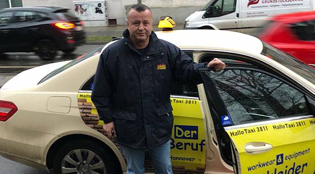 Türk taksiciden örnek davranış