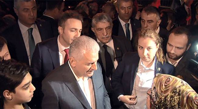 Yıldırım İzmir&#039;de Şehit Evlerini Ziyaret Etti