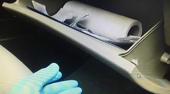 Zulada iki tabanca, sürücünün üzerinde ise...