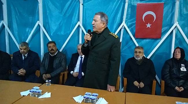 Genelkurmay Başkanı Orgeneral Akar şehit ailelerini ziyaret etti