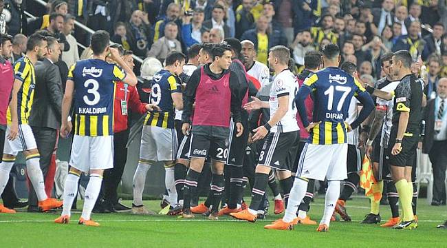 Fenerbahçe&#039;ye 3 maç seyircisiz oynama cezası!