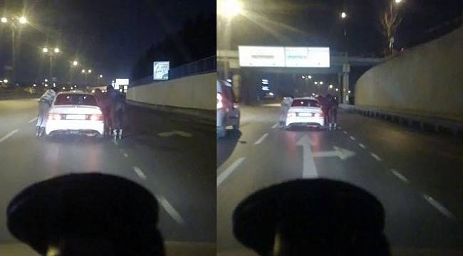 İstanbul'da patenli 3 gencin tehlikeli yolculuğu