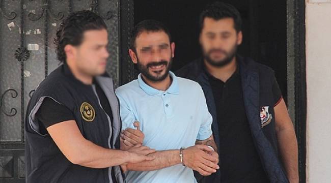 Atık kağıt toplarken yakalandı!