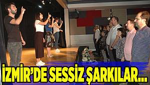 İzmir'de İşaret Dili Şarkı Yarışması yapıldı...