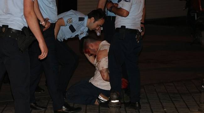 Kadıköy bıçaklı kavga 1’i ağır 2 yaralı